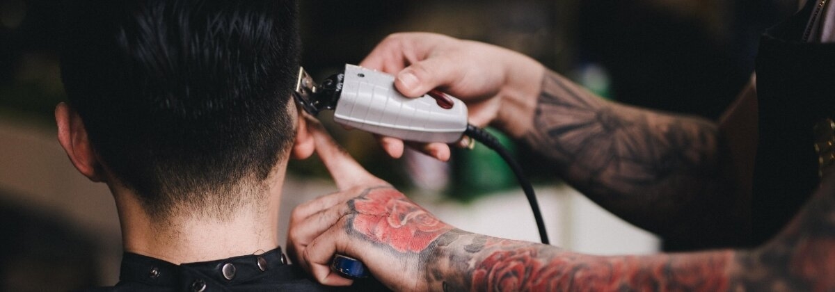 Tunsoarea fade in functie de forma fetei: recomandari pentru barbati